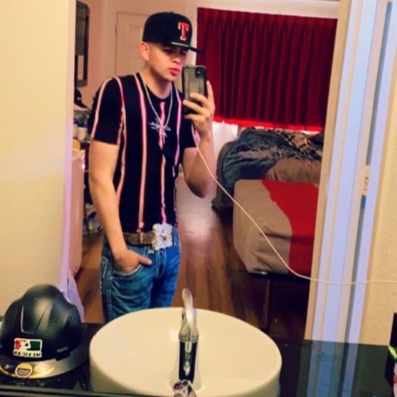 Meet your Posher, Addael - Picture 1 of 1